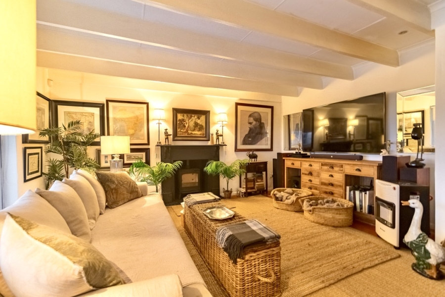 5 Bedroom Property for Sale in Grotto Bay Western Cape